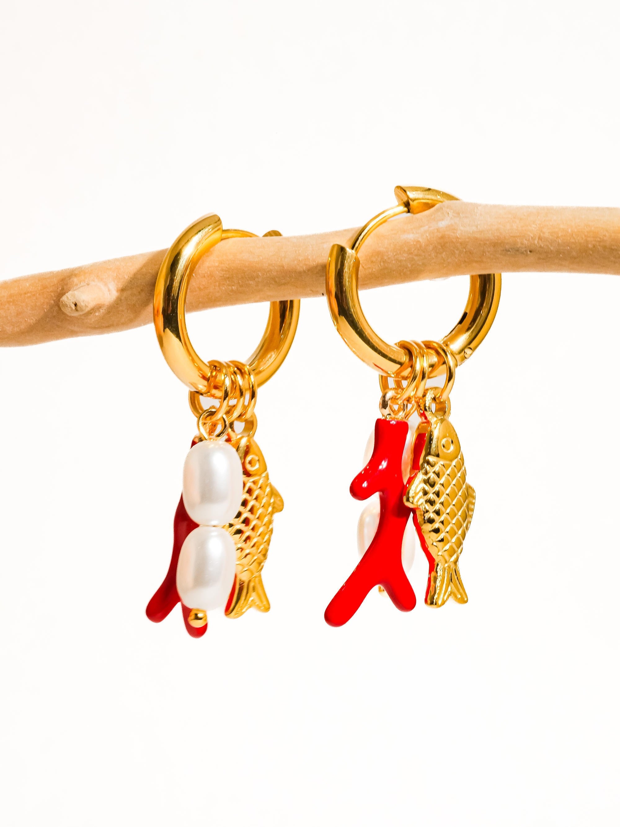 18k Gold Non-tarnish Fish Pearl Earring