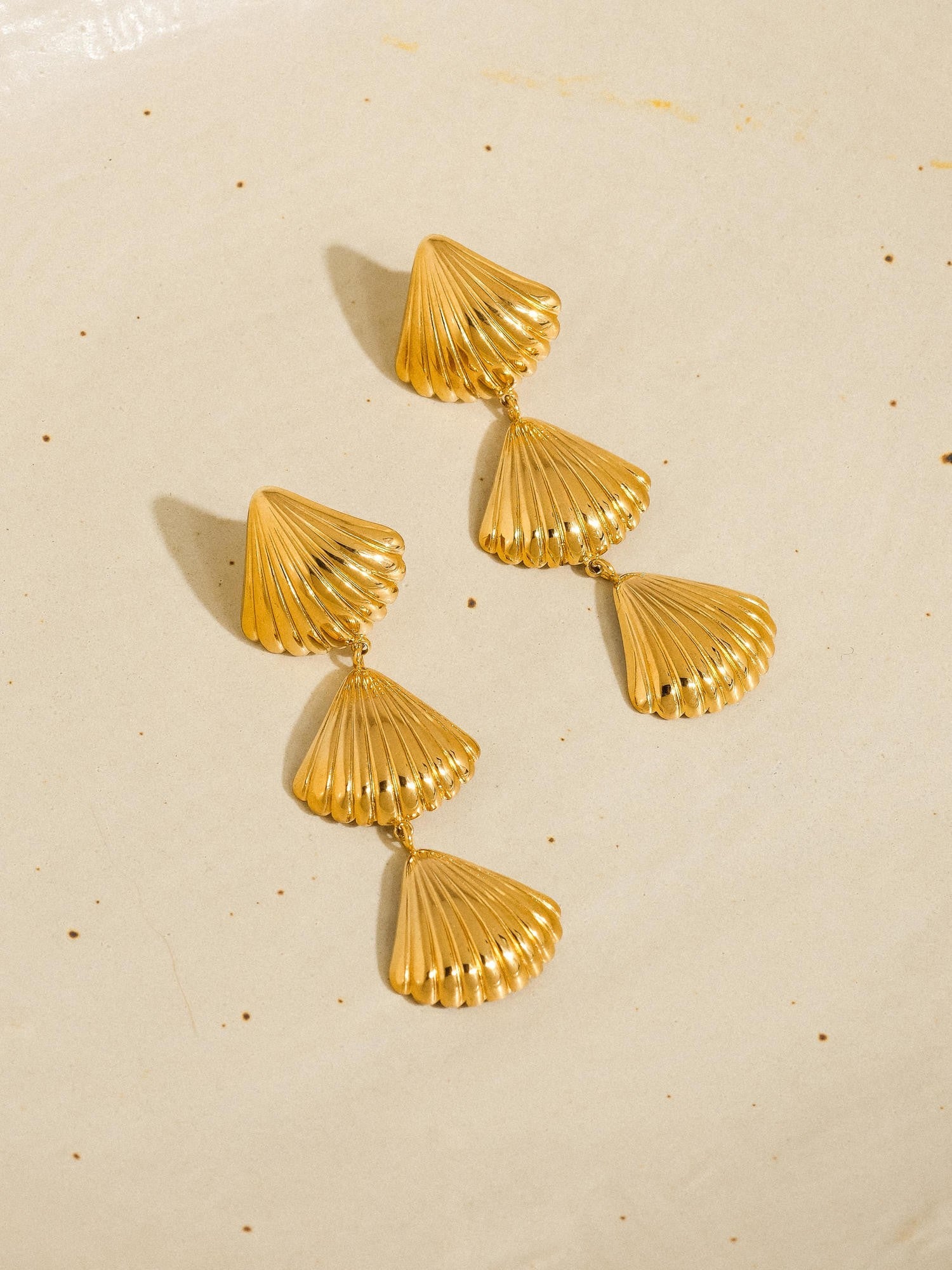 18k Gold Non-tarnish Layered Shell Drop Earring