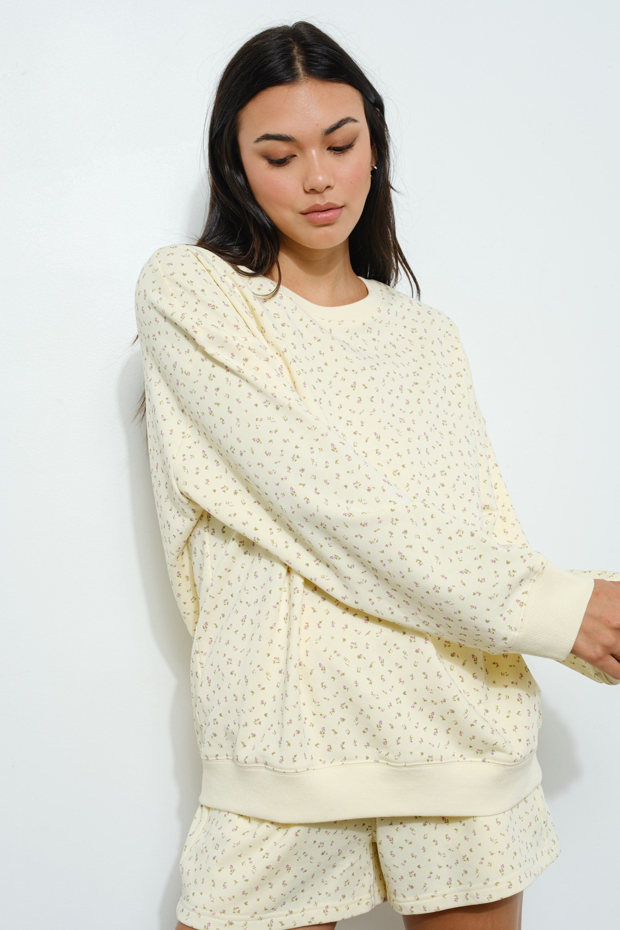 Ditsy Floral Sweatshirt - Comfy Core 🧸☁️