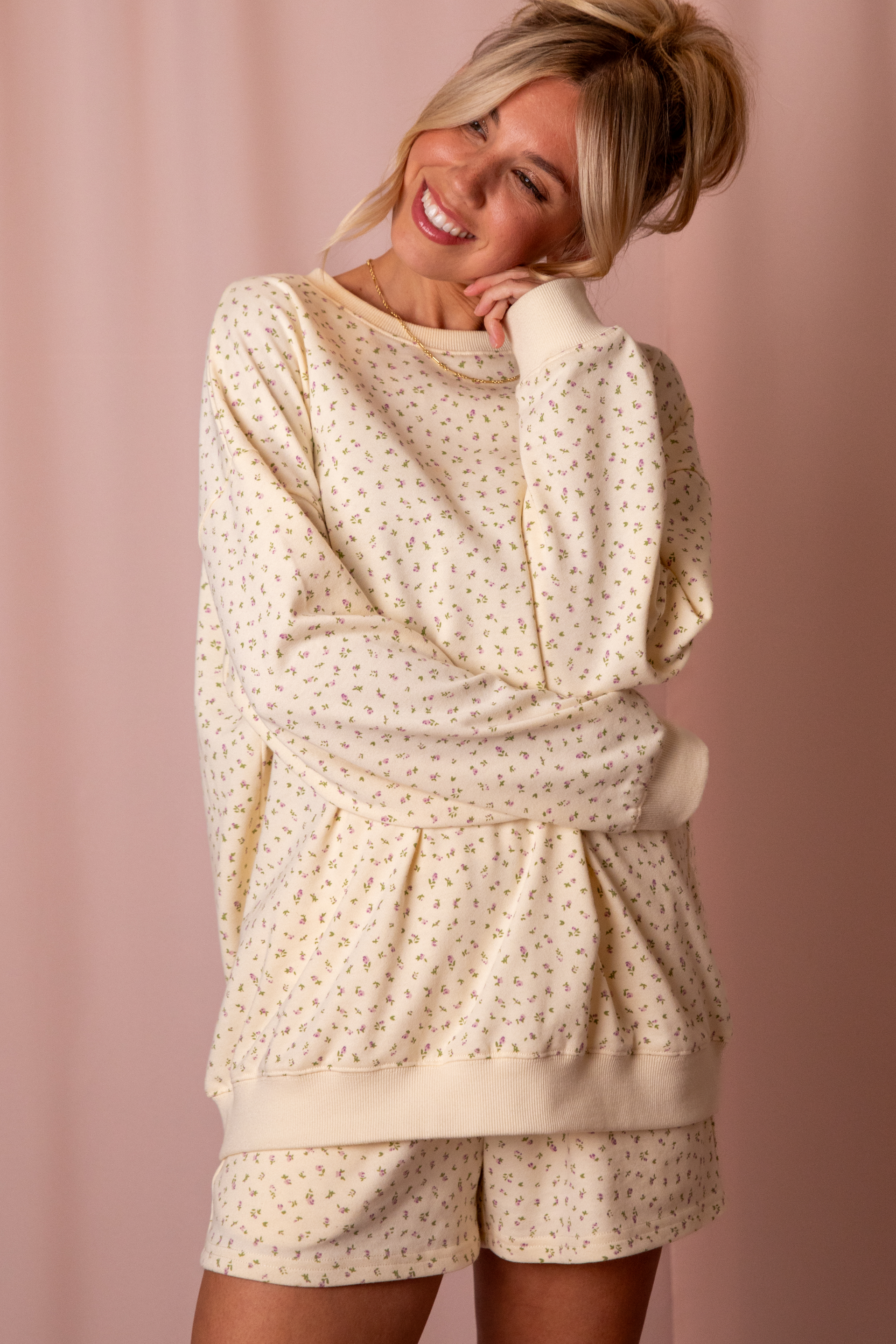 Ditsy Floral Sweatshirt - Comfy Core 🧸☁️