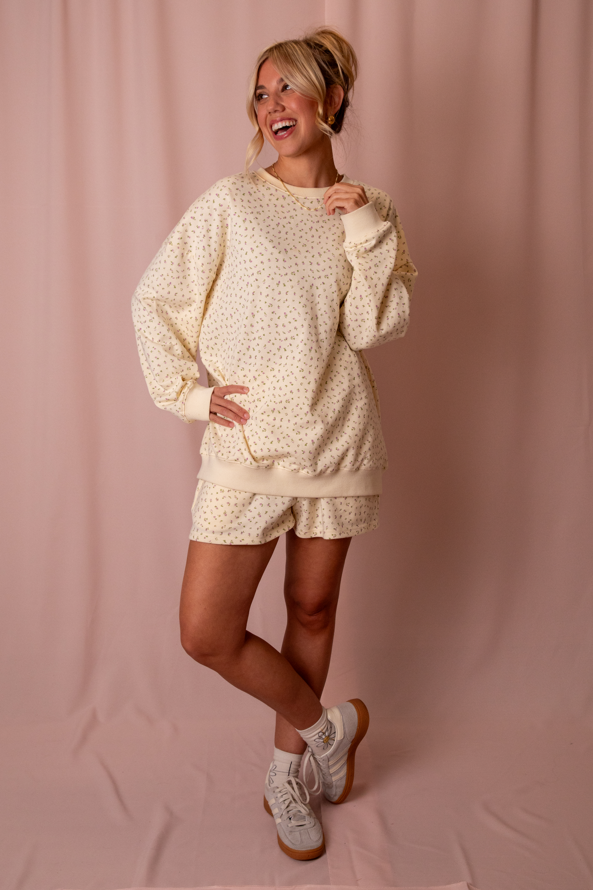 Ditsy Floral Sweatshirt - Comfy Core 🧸☁️